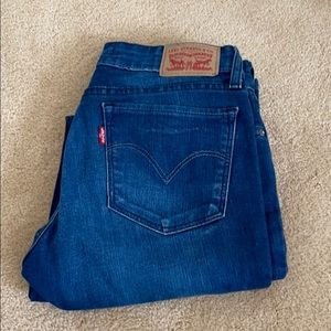 Levi’s 711 Skinny Jeans